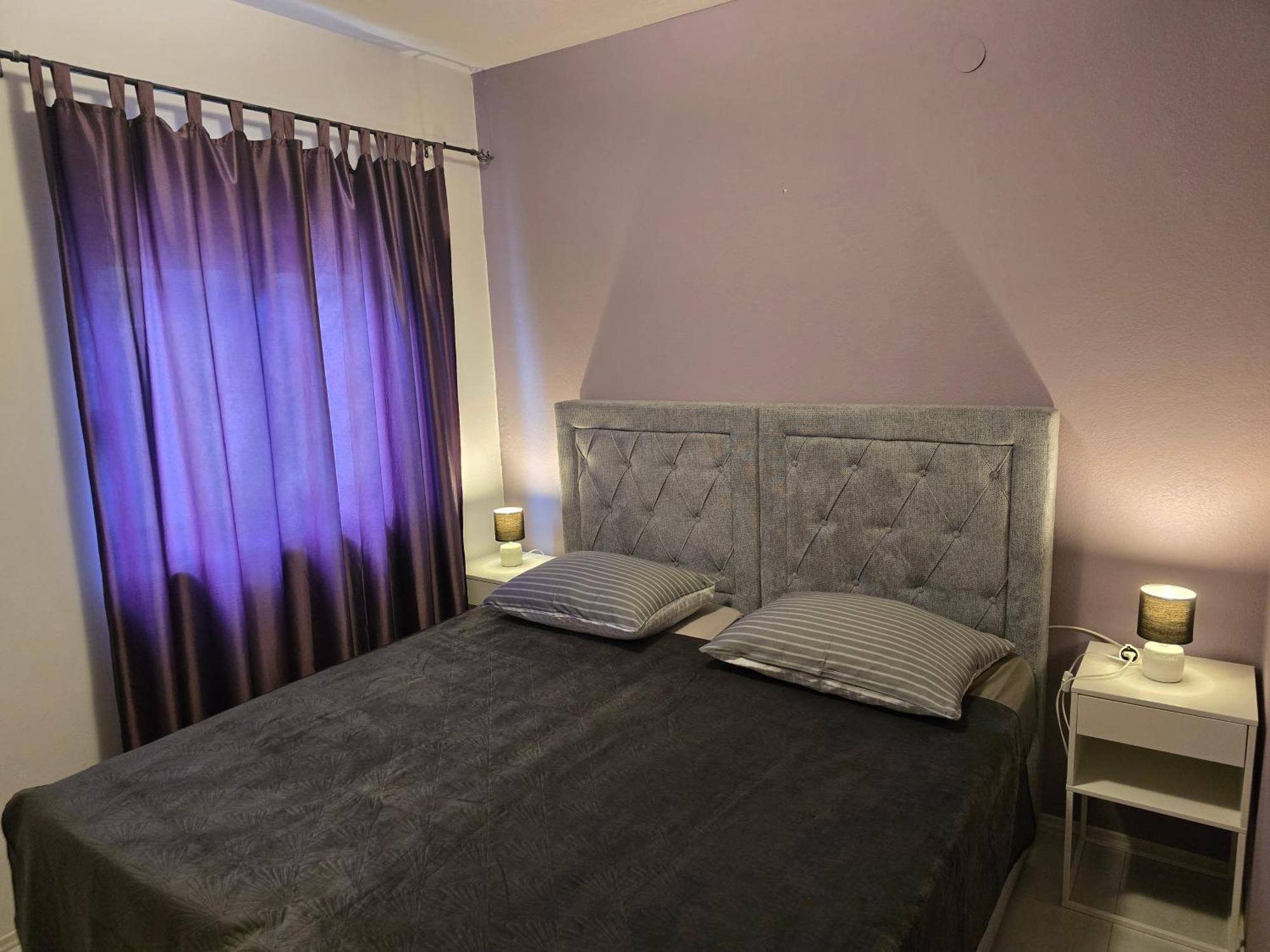 3 Bedrooms Apartman Dmt Kastela Exterior photo