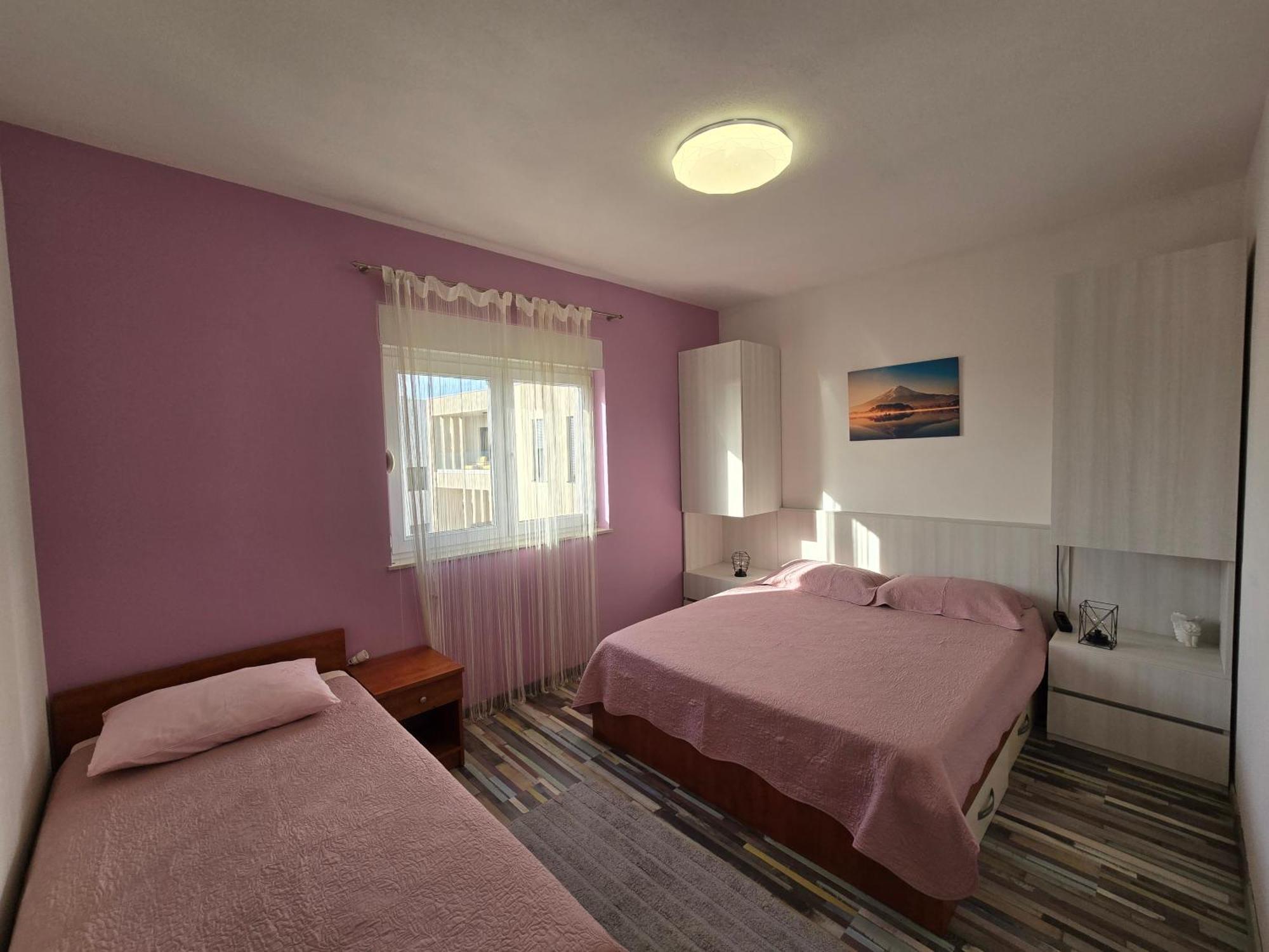 3 Bedrooms Apartman Dmt Kastela Exterior photo
